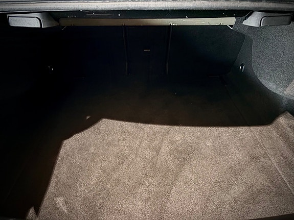 Mercedes-Benz CLA200 3 of 12