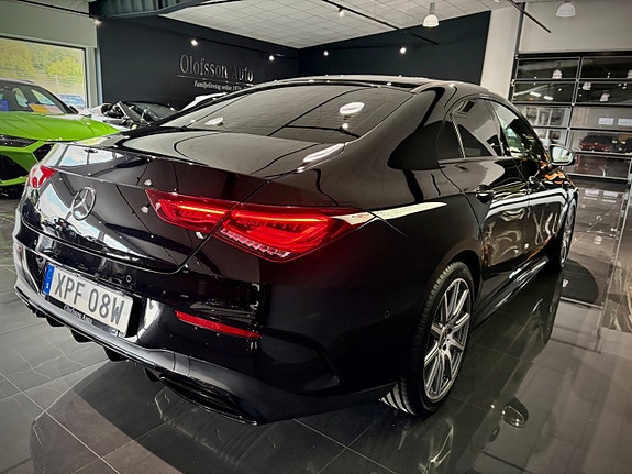 Mercedes-Benz CLA200 11 of 12