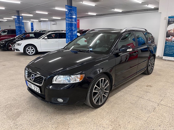 Volvo V50 3 of 15