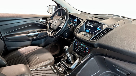 Ford Kuga 3 of 14