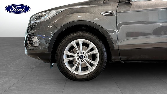 Ford Kuga 9 of 14
