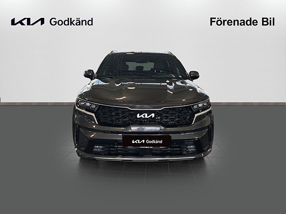 Kia Sorento 5 of 18