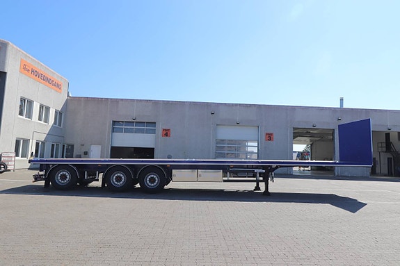 3 axlad Flaktrailer med Norge boggi 8 of 11