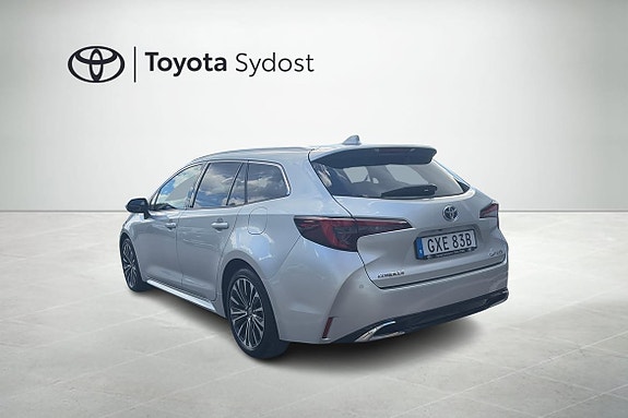 Toyota Corolla 14 of 16