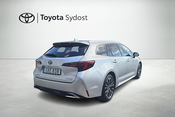 Toyota Corolla 3 of 16
