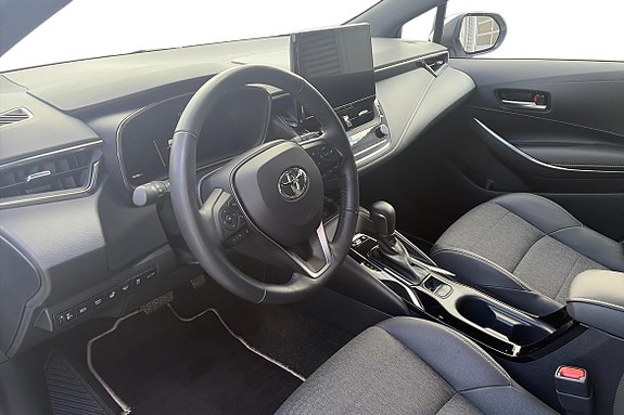 Toyota Corolla 12 of 16