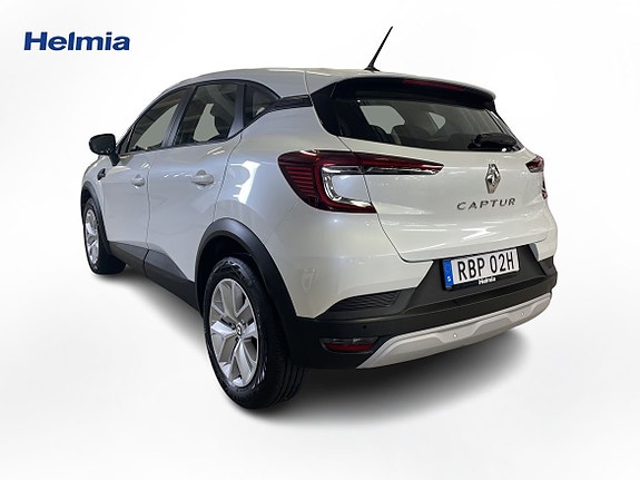 Renault Captur 3 of 8