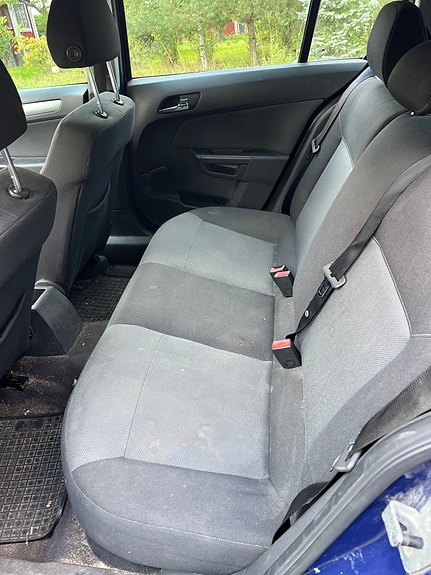 Opel Astra 9 of 12