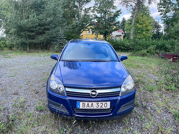 Opel Astra 5 of 12