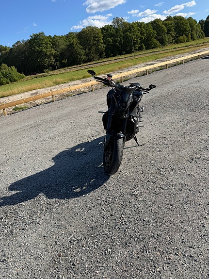 Yamaha MT-09 4 of 4