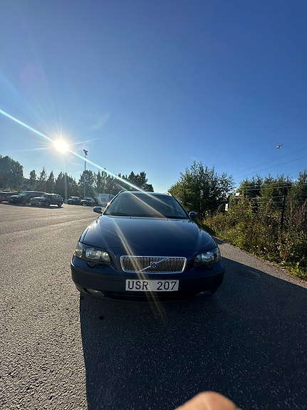 Volvo V70 6 of 23