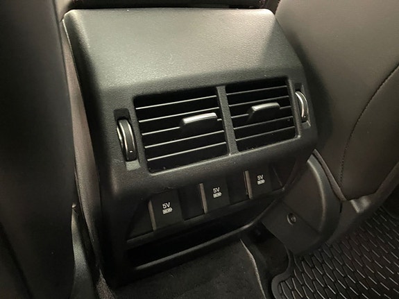 Jaguar E-PACE 24 of 26
