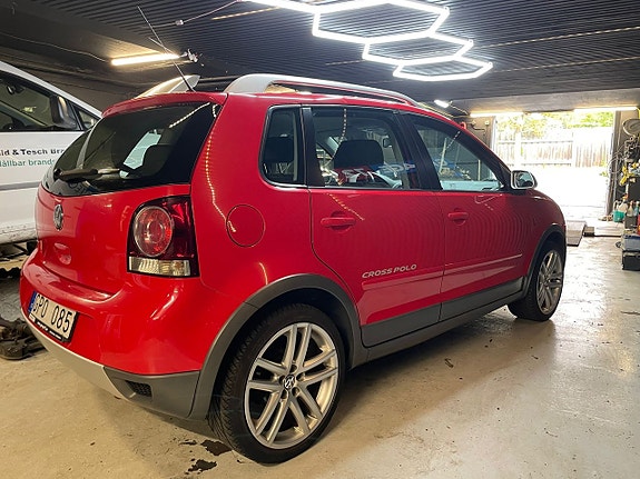 Volkswagen Polo Cross 4 of 18