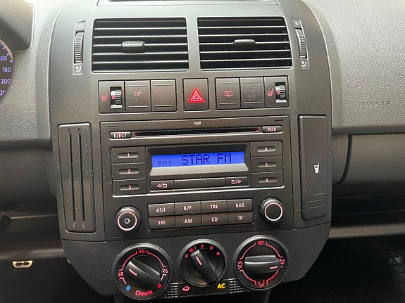 Volkswagen Polo Cross 15 of 18