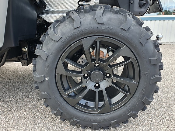 CFMOTO Cforce 850 Black Edition 9 of 12