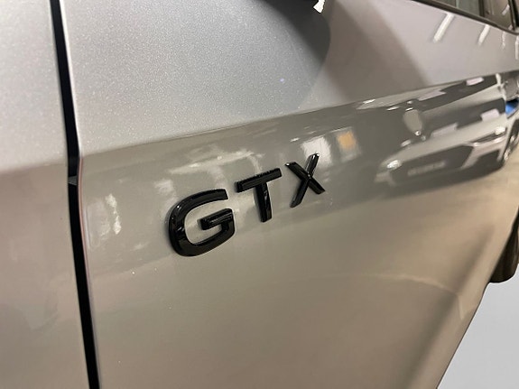 Volkswagen ID.4 GTX 13 of 15