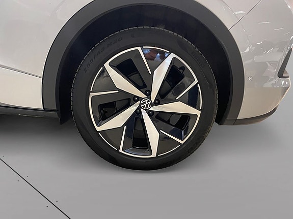 Volkswagen ID.4 GTX 9 of 15
