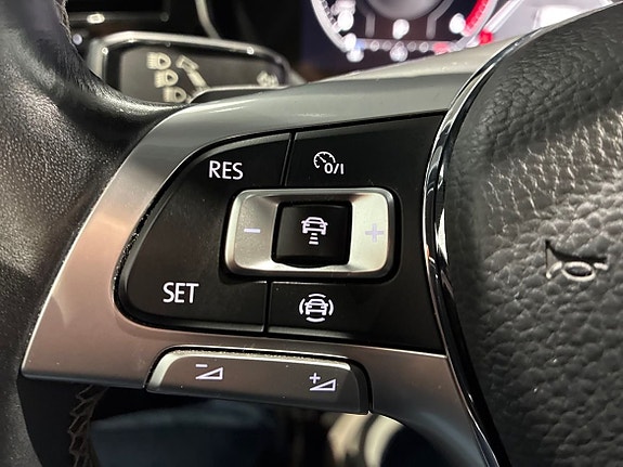 Volkswagen Touareg 19 of 27