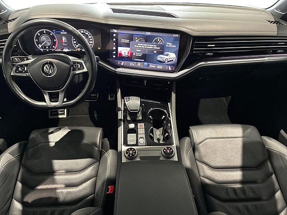 Volkswagen Touareg 10 of 27
