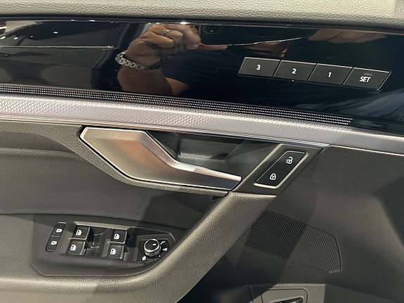 Volkswagen Touareg 14 of 27