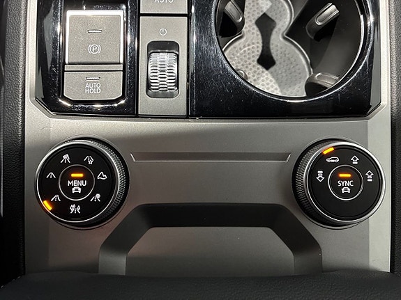 Volkswagen Touareg 13 of 27