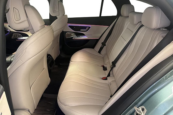Mercedes-Benz E300 de 18 of 24