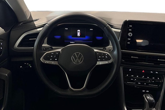 Volkswagen T-Roc 13 of 22