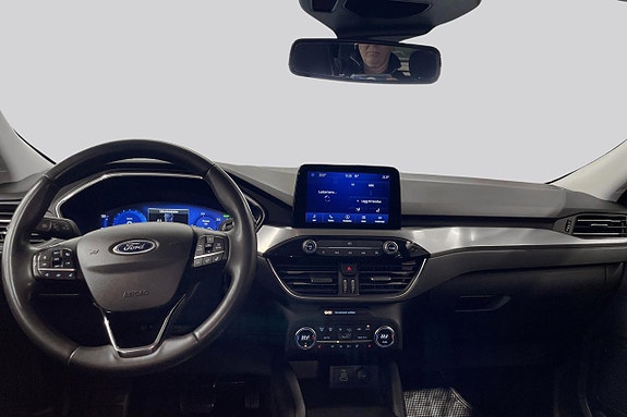 Ford Kuga 7 of 16