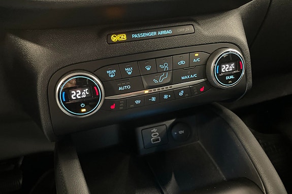 Ford Kuga 13 of 16
