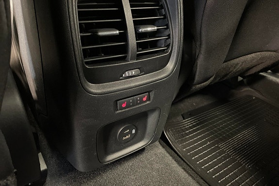 Ford Kuga 16 of 16