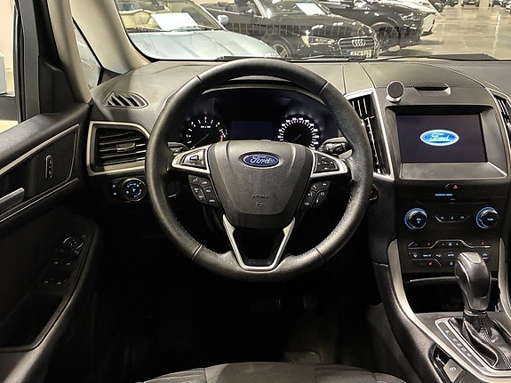 Ford S-MAX 12 of 17