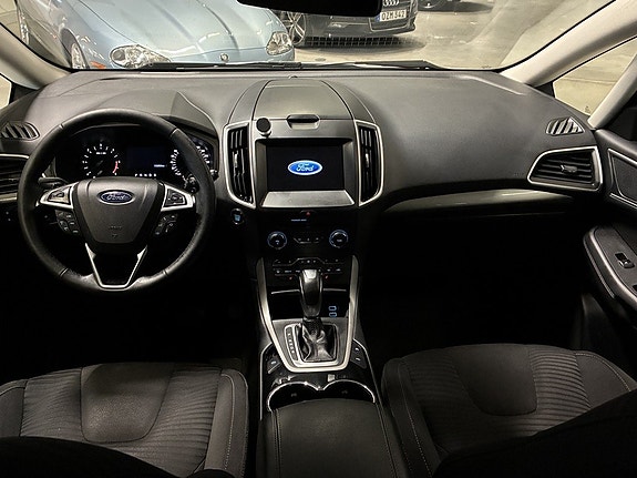 Ford S-MAX 11 of 17