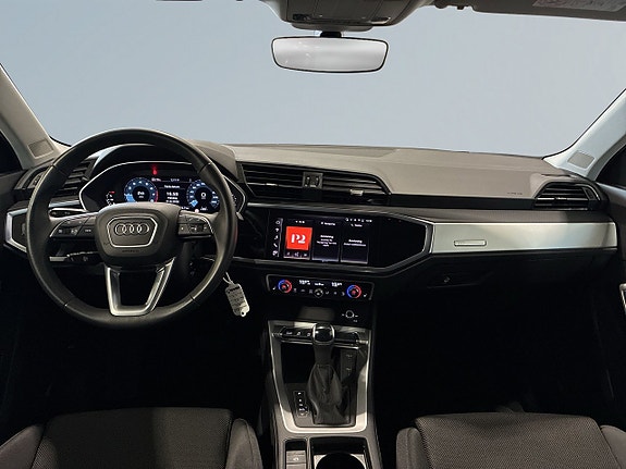 Audi Q3 8 of 19