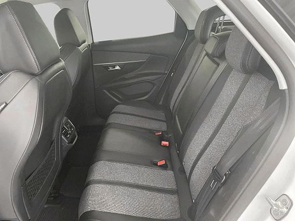 Peugeot 3008 10 of 18