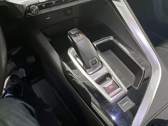 Peugeot 3008 17 of 18