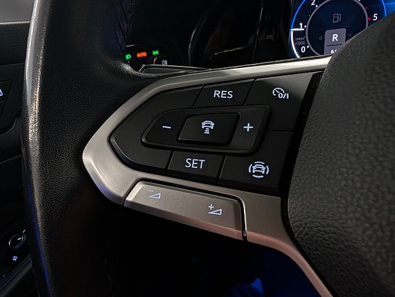 Volkswagen Golf Alltrack 18 of 20
