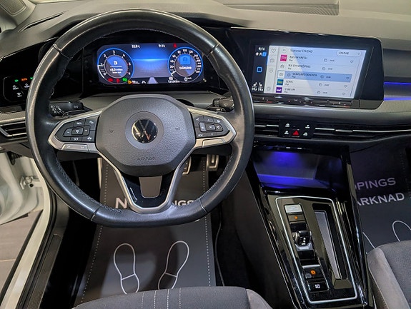 Volkswagen Golf Alltrack 11 of 20