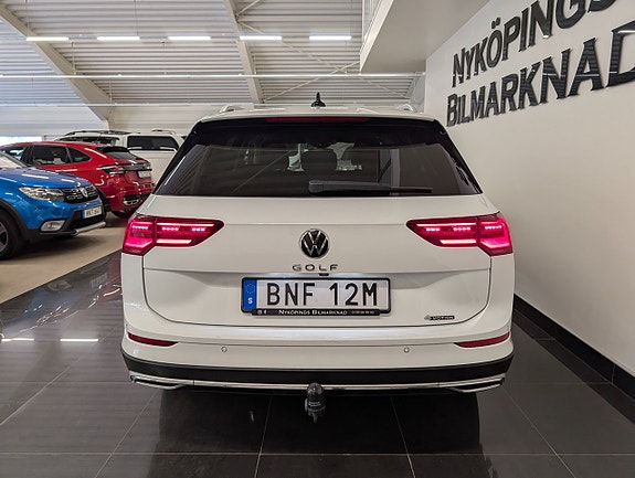 Volkswagen Golf Alltrack 4 of 20