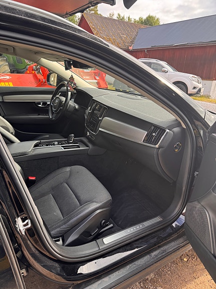Volvo V90 Cross Country 16 of 19