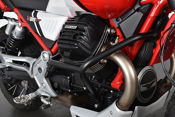 Moto Guzzi V85 TT ABS Nyservad 13 of 18