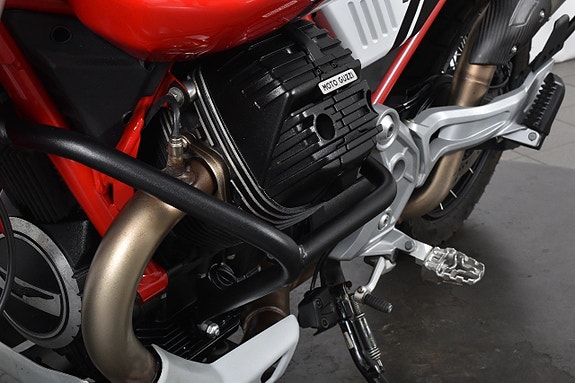 Moto Guzzi V85 TT ABS Nyservad 12 of 18