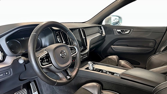 Volvo XC60 7 of 20