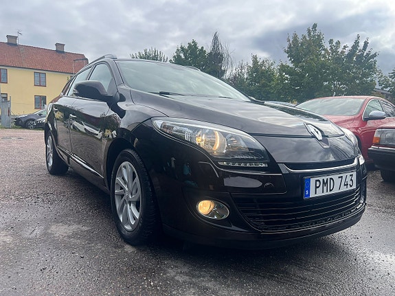 Renault Megane 2 of 10
