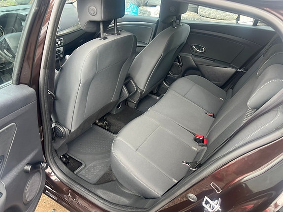 Renault Megane 9 of 10