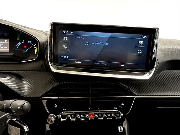 Peugeot 208 9 of 15
