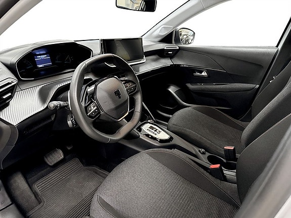 Peugeot 208 4 of 15