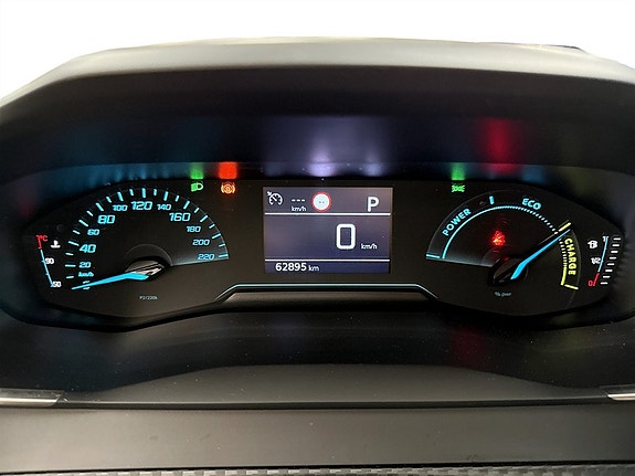 Peugeot 208 8 of 15