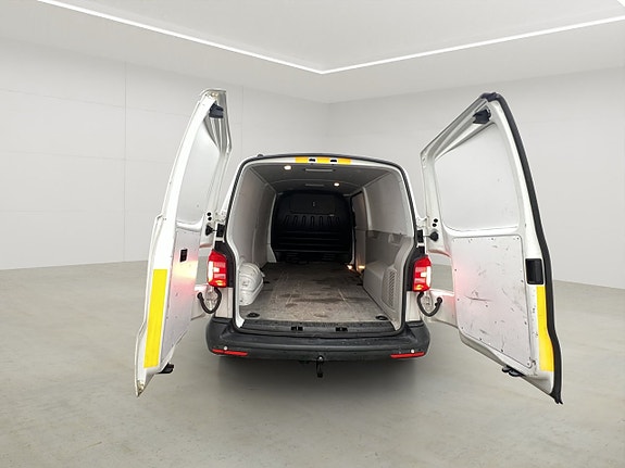 Volkswagen Transporter 12 of 29
