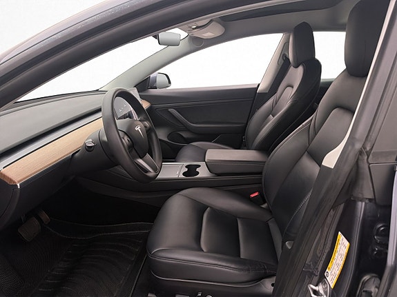 Tesla Model 3 11 of 30