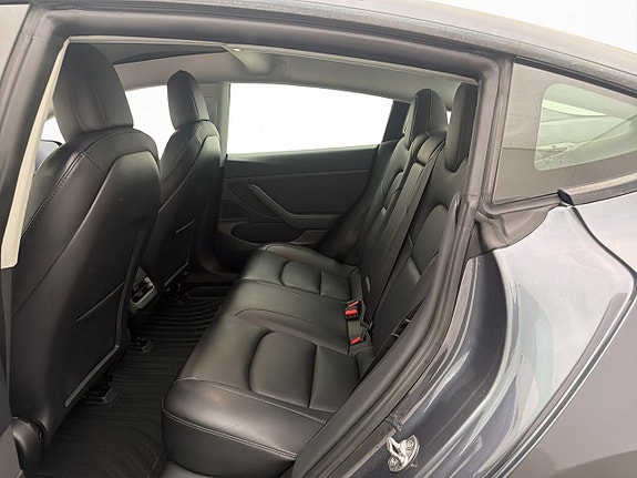 Tesla Model 3 28 of 30